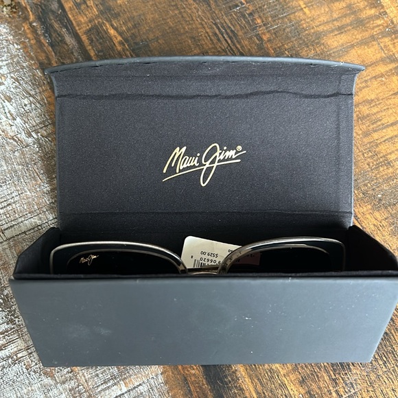 Maui Jims sunglasses new never used black and gold - Picture 2 of 11